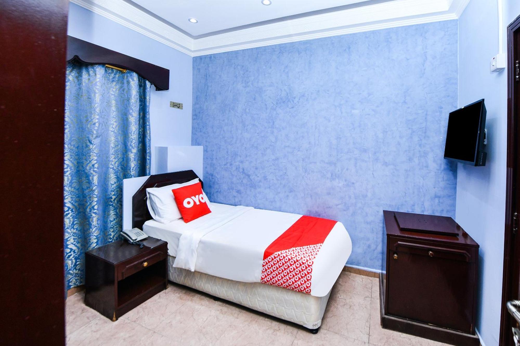 Oyo 137 Marina Hotel Muscat Exterior photo